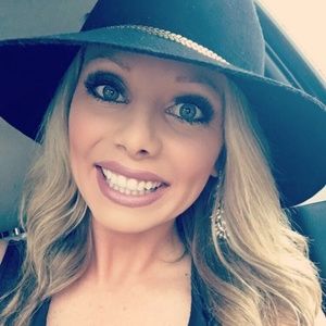 Meet your Posher, Allie